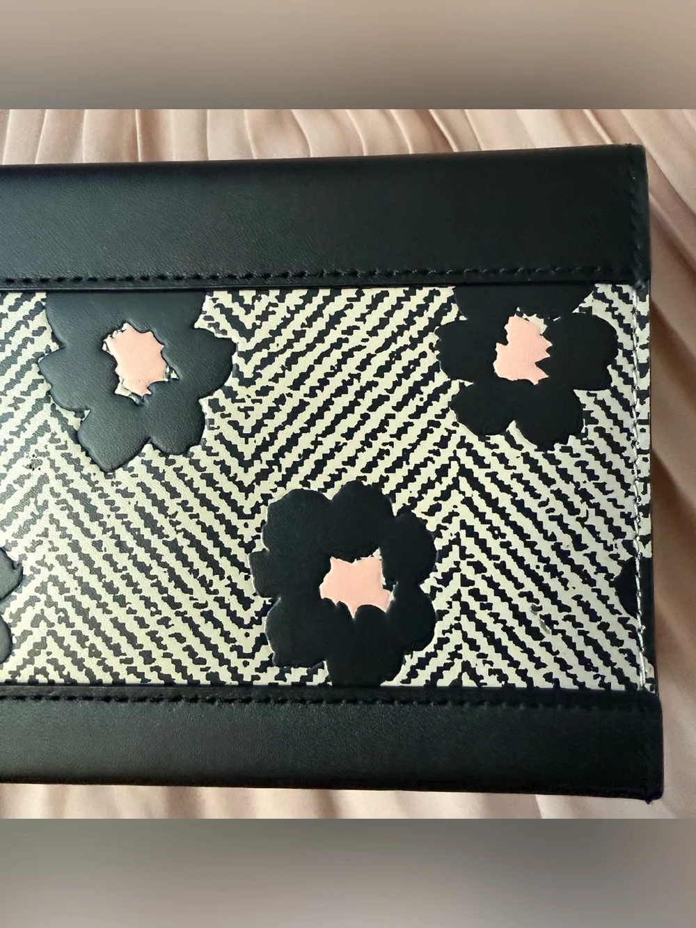 Kate Spade Oh Snap Camera Crossbody Bag